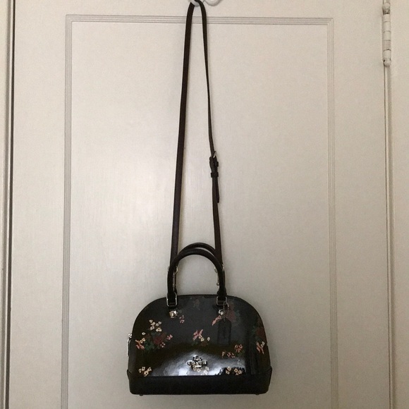 COACH BAG! LIKE NEW! - Picture 2 of 5